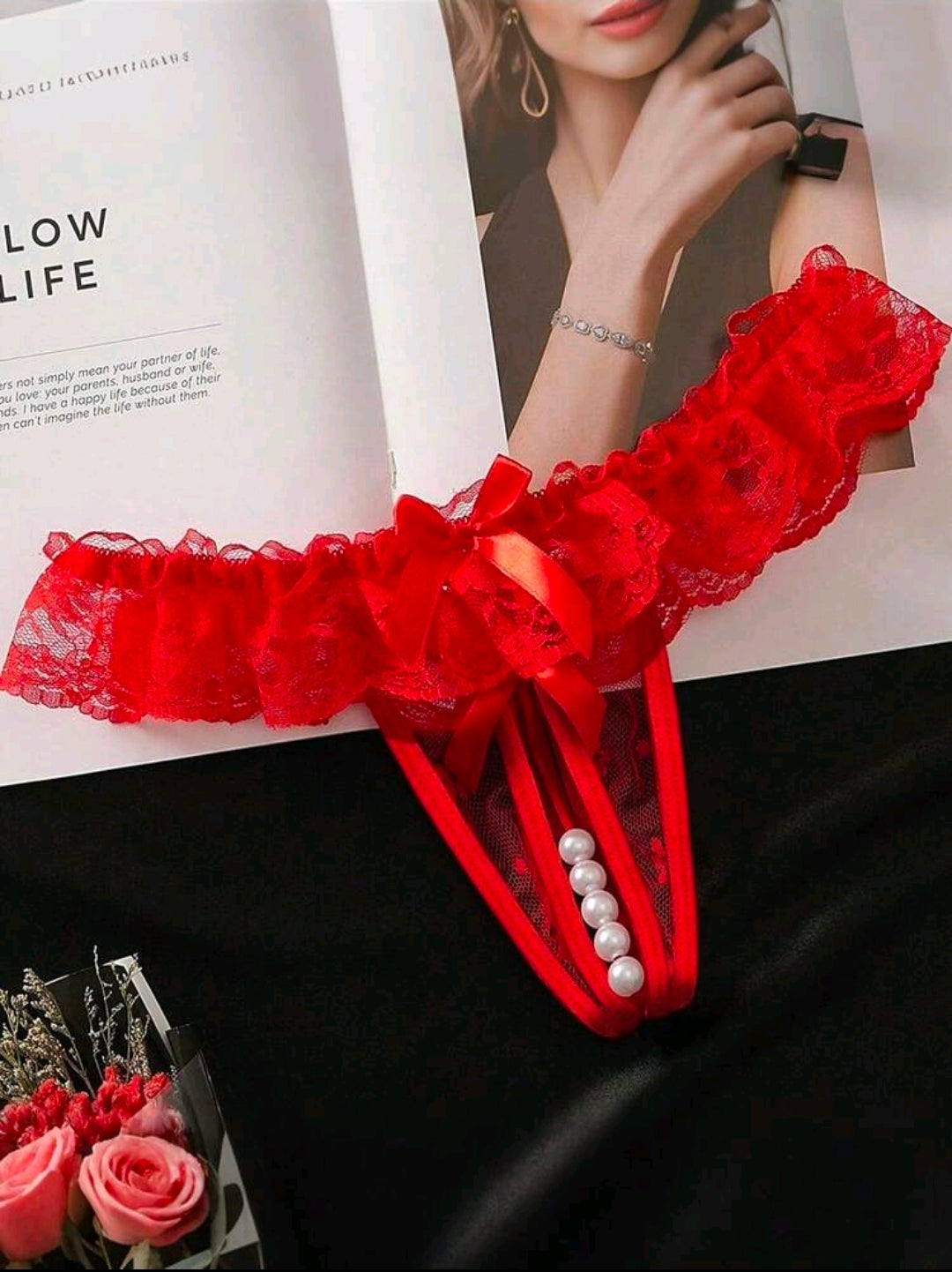 Tanga con abertura y Perlas